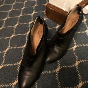 Seychelles booties sz 10 Black